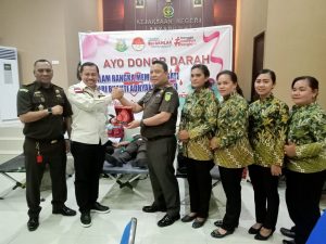 Sambut Hari Bakti Adhyaksa, Kejari Jayapura Gelar Donor Darah