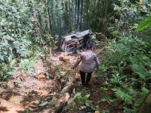 Laka Tunggal Menyebabkan 6 Luka-luka, Kapolres Nabire Ingatkan Pentingnya Tertib Lalu Lintas