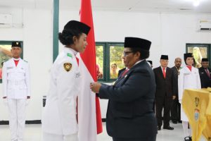 Kukuhkan 75 Pasukan Paskibraka, Ini Pesan PJ Gubernur Papua Tengah 