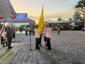 Lepas Peserta Raimuna Nasional, Bupati Gusbager; Jaga Kesehatan dan Nama Baik Keerom