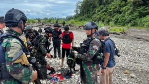 Aparat Gabungan Evakuasi Lima Jenazah KKB di Yahukimo