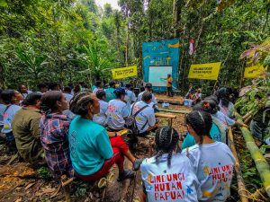 Melalui Forest Defender Camp, Pemuda Papua Harus Kampanyekan Hak Masyarakat