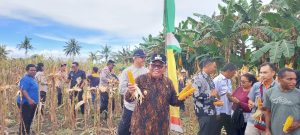 Wabup Wahfir Tegaskan Pemda Akan Terus Berupaya Hadir Ditengah-tengah Petani Keerom