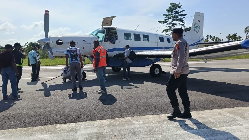 Pesawat Tariku PK–RBP Gagal Take Off di Bandara Nabire