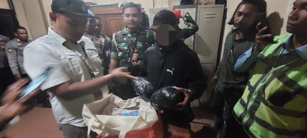 Hendak Dibawa ke Timika, 36 Bungkus Ganja Diamankan di Bandara Sentani