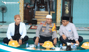 Safari Ramadan di Kabupaten Keerom, Kapolda Papua Serahkan 200 Sak Semen Untuk Pembangunan Masjid