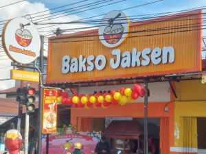 Hadir di Sentani, Bakso JakSen Tawarkan Varian Bakso Premium dan Saos Cabai yang Menggugah Selera