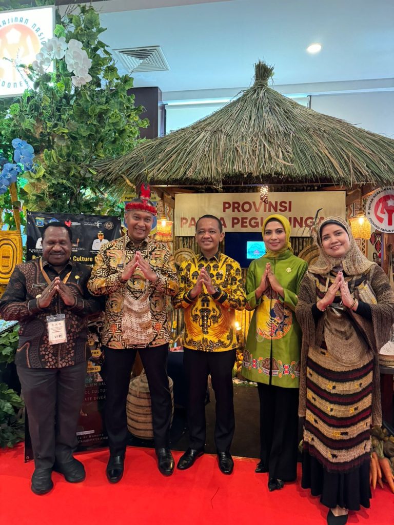 Pemprov Papua Pegunungan Raih Juara 1 Pada Pameran Kerajinan yang Digelar Dekranas