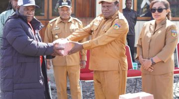 Lapangan Amanah Akan Menjadi Sejarah Pertemuan Gubernur dan Wakil Gubernur Serta 8 Bupati Se Papua Tengah